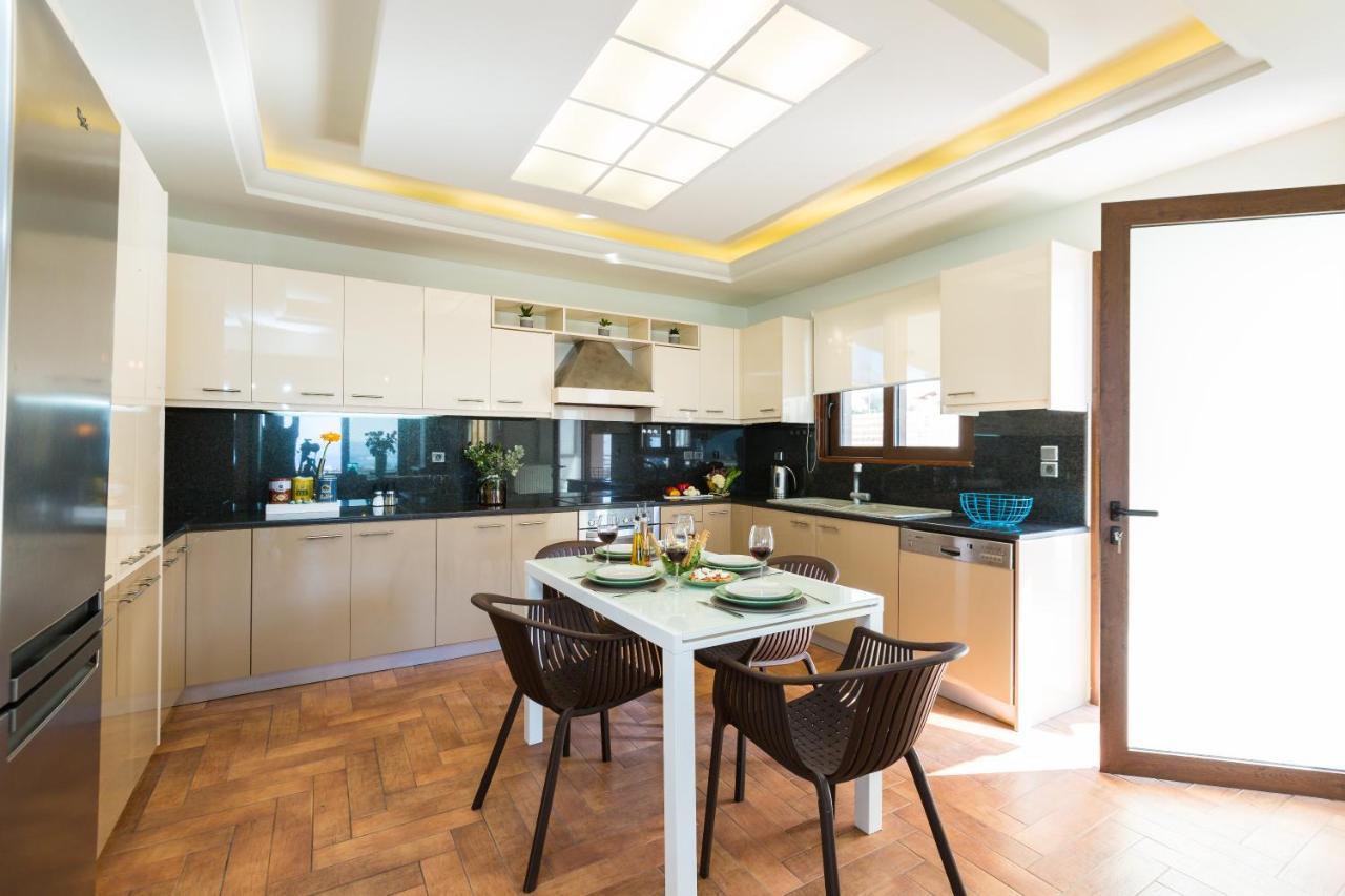 Villa Anemeli - Luxury Pool Villa With Gorgeous Seaview 키사모스 외부 사진